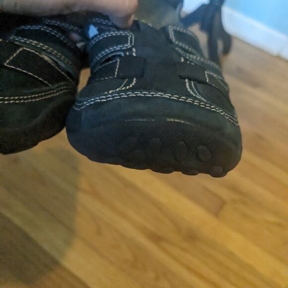 Clark’s Black Slip On Shoes 7.5 - Picture 7 of 10